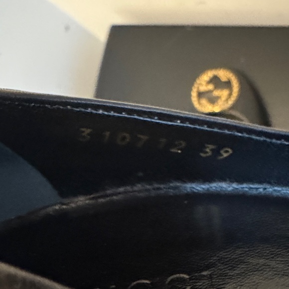Gucci Black Heels with Iconic Gucci Gold Emblem - Picture 13 of 15